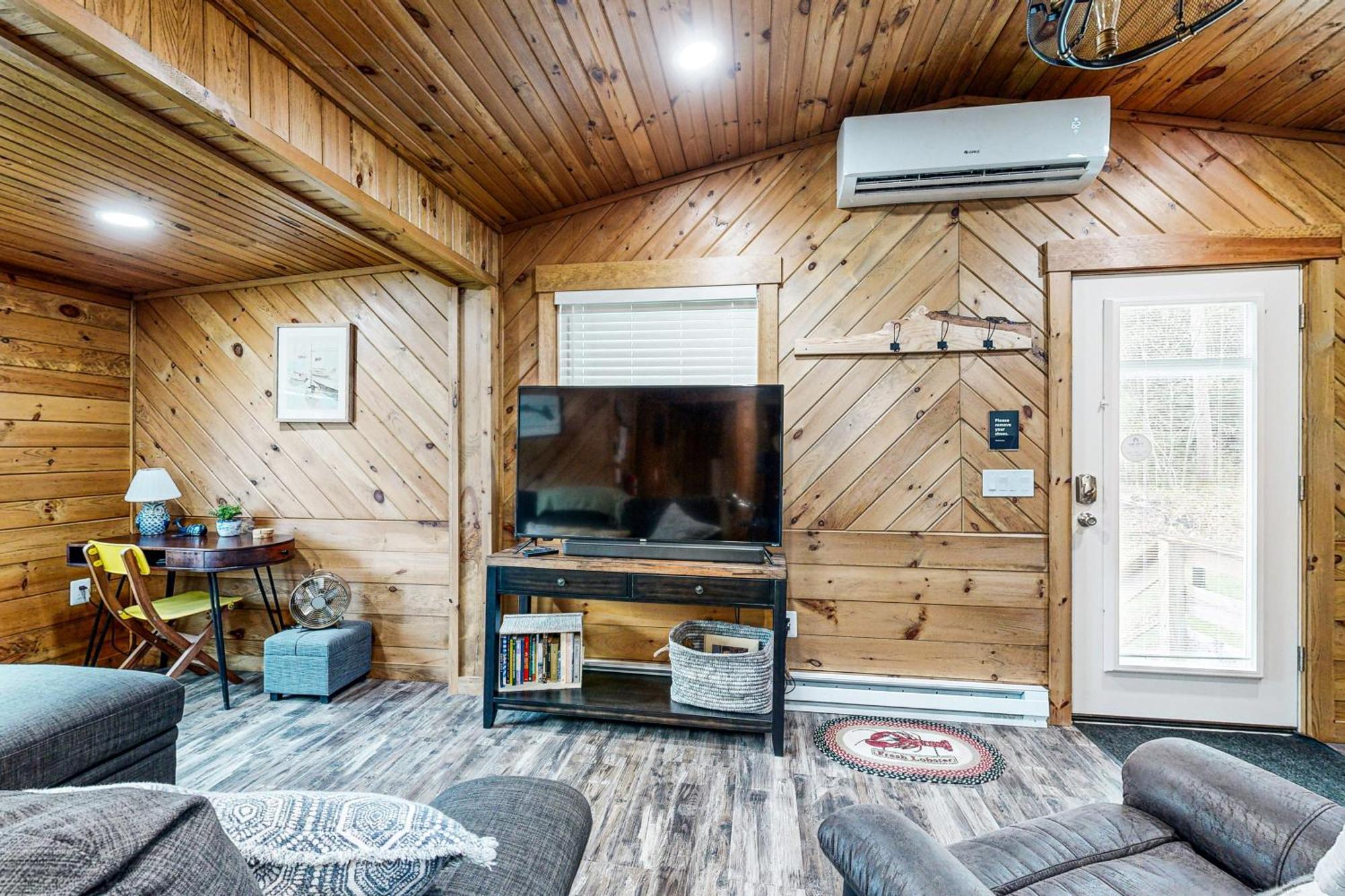 Little Cottage In The Woods ブースベイハーバー エクステリア 写真